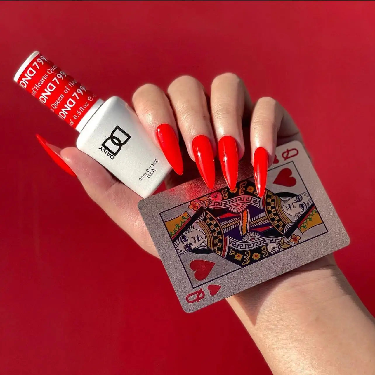 DND Duo Gel Polish & Matching Nail Lacquer #799 Queen of Hearts