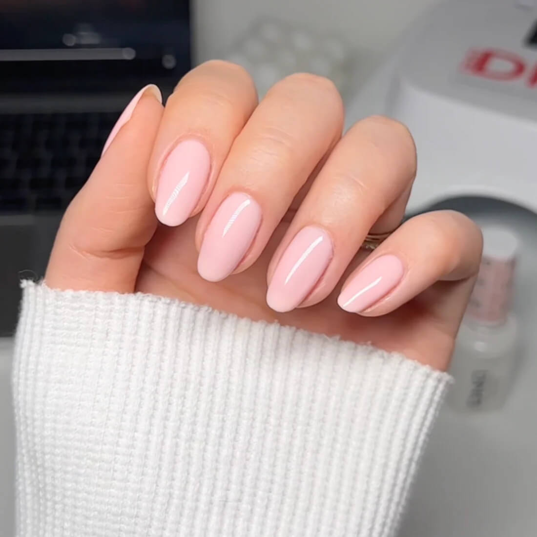 DND Gel Polish & Matching Nail Lacquer #3456 Bubble Pink