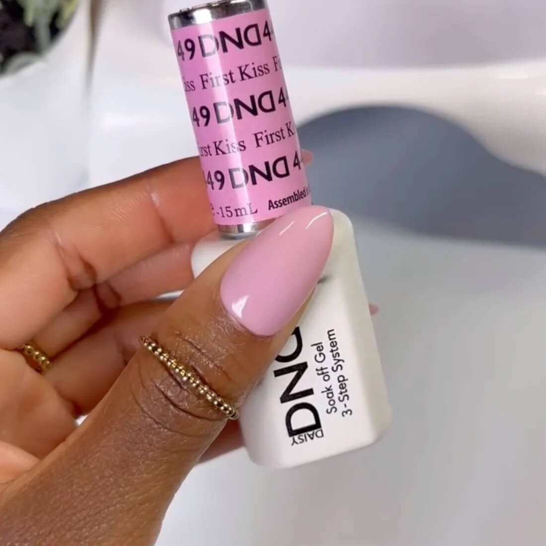 DND Gel Polish ONLY - #449 First Kiss