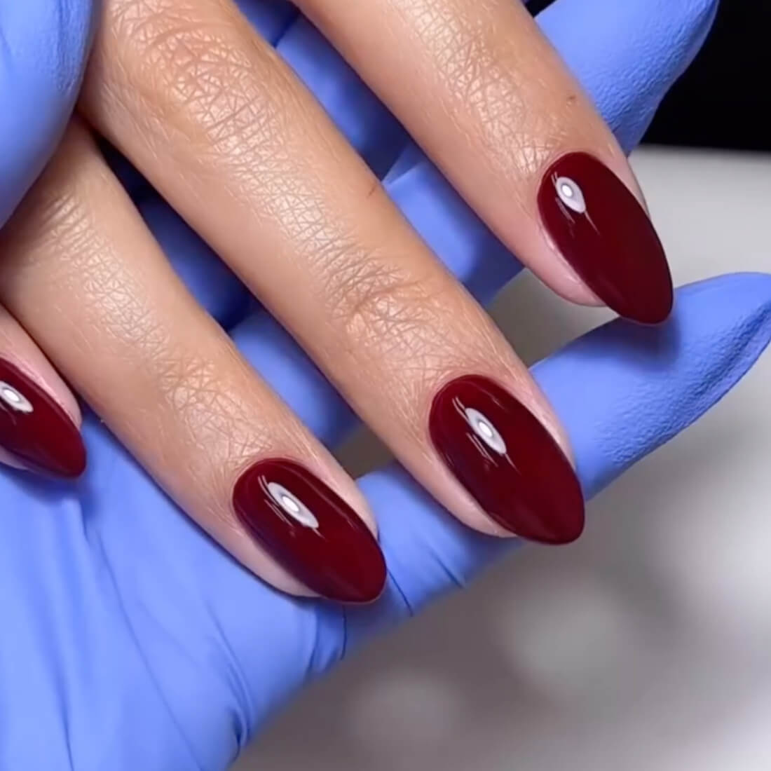 DND Gel Polish ONLY - #633 Garnet Red