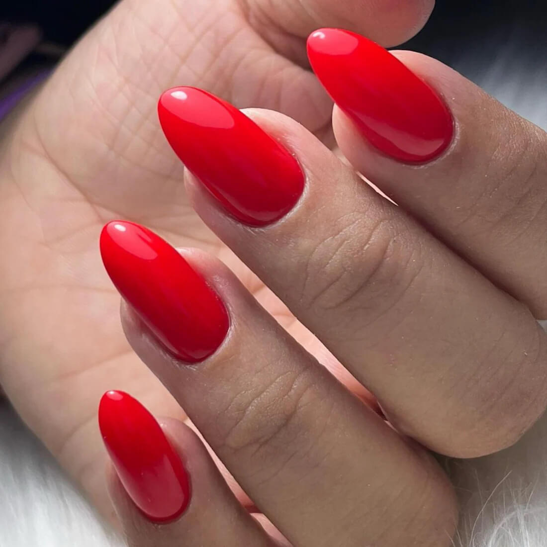 DND Gel Polish ONLY - #637 Lucky Red