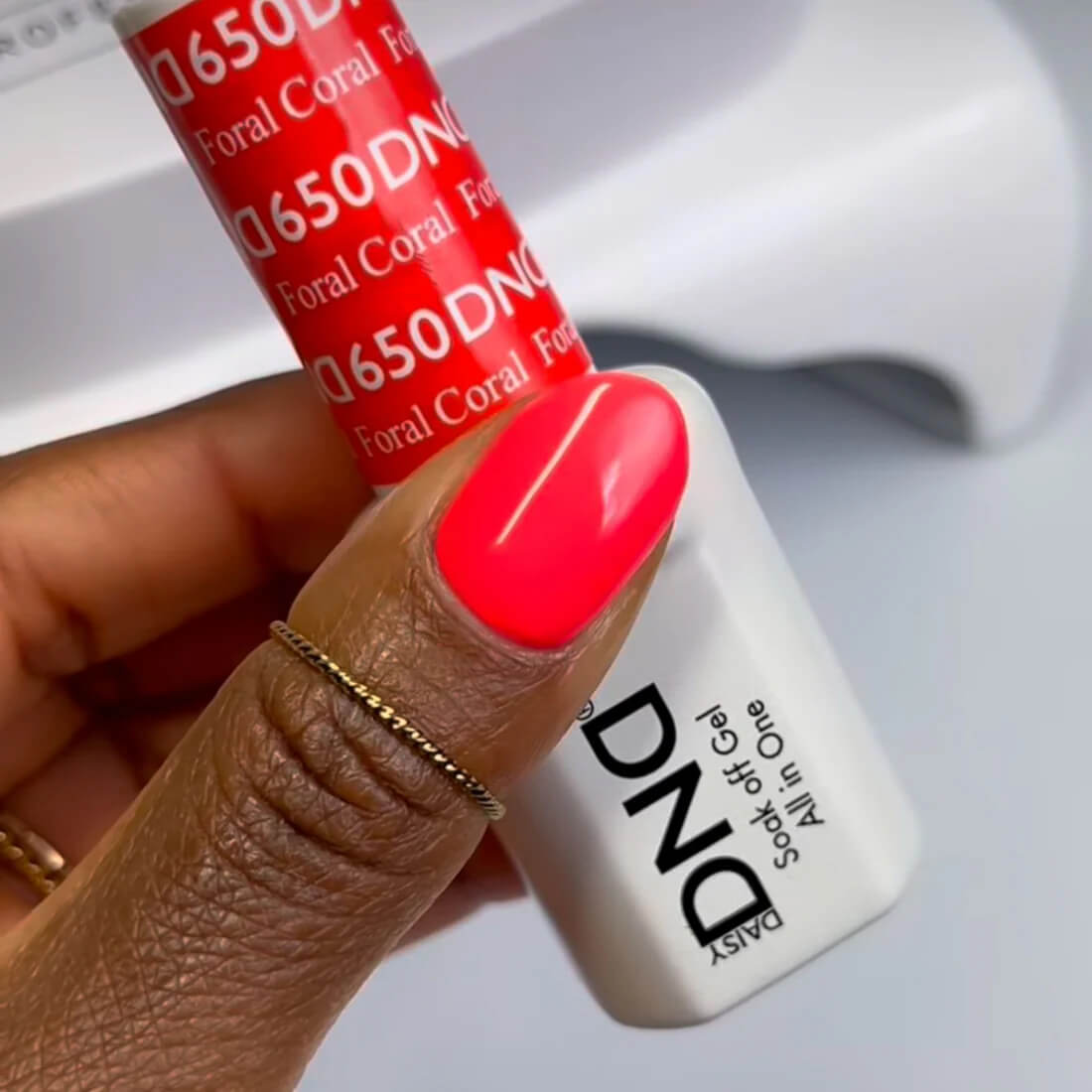 DND Gel Polish ONLY - #650 Foral Coral