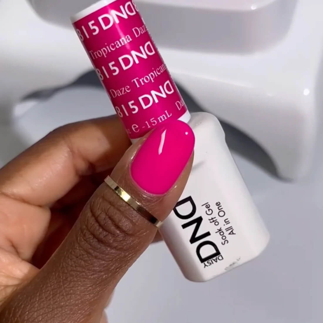 DND Gel Polish ONLY - #815 Tropicana Daze
