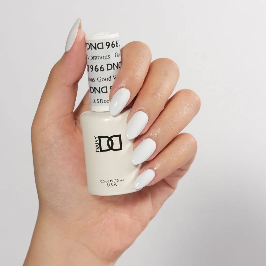 DND Gel Polish & Matching Nail Lacquer #966 Good Vibrations