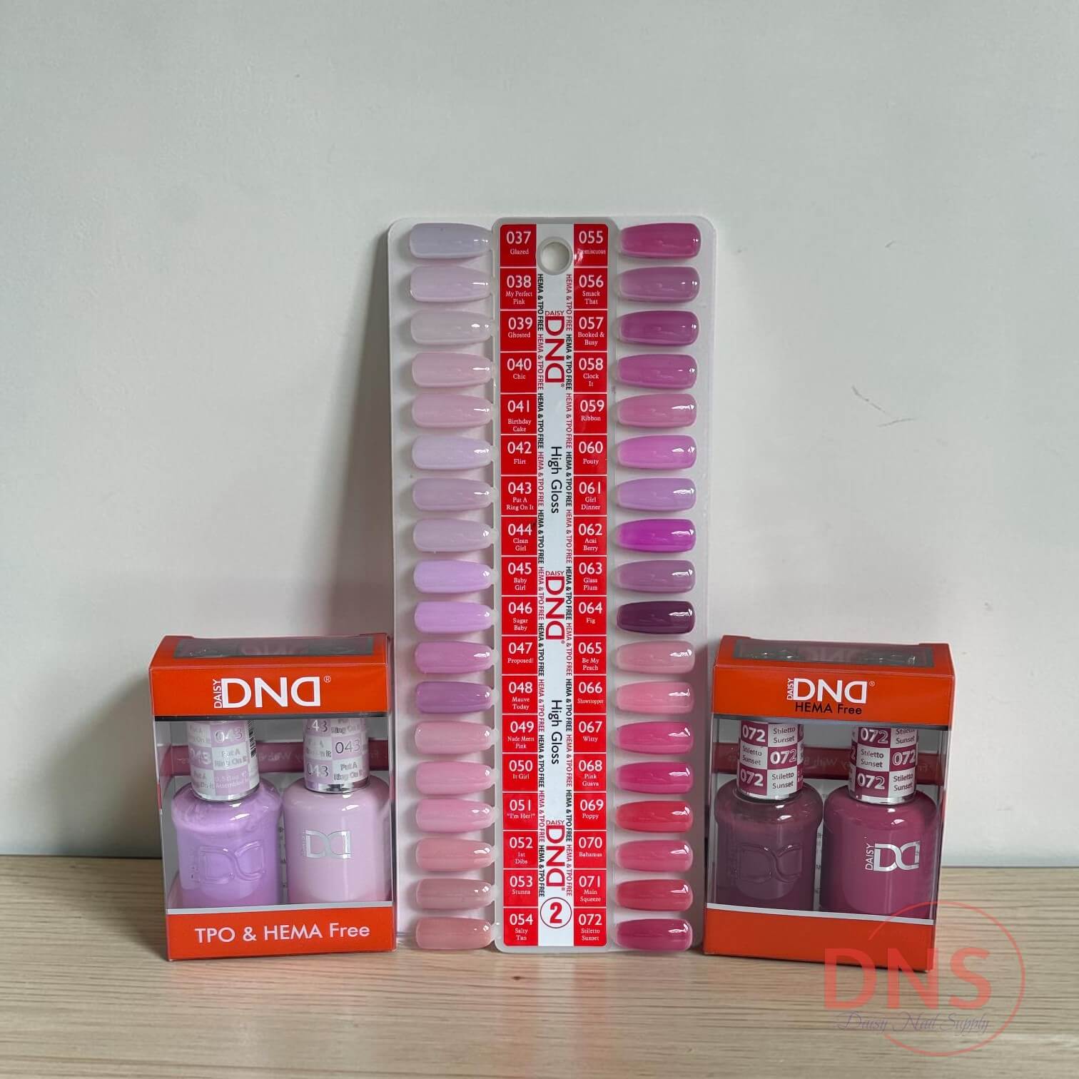 DND DUO Gel & Matching Nail Lacquer HEMA Free (36 Colors #037-->#072) (Copy)