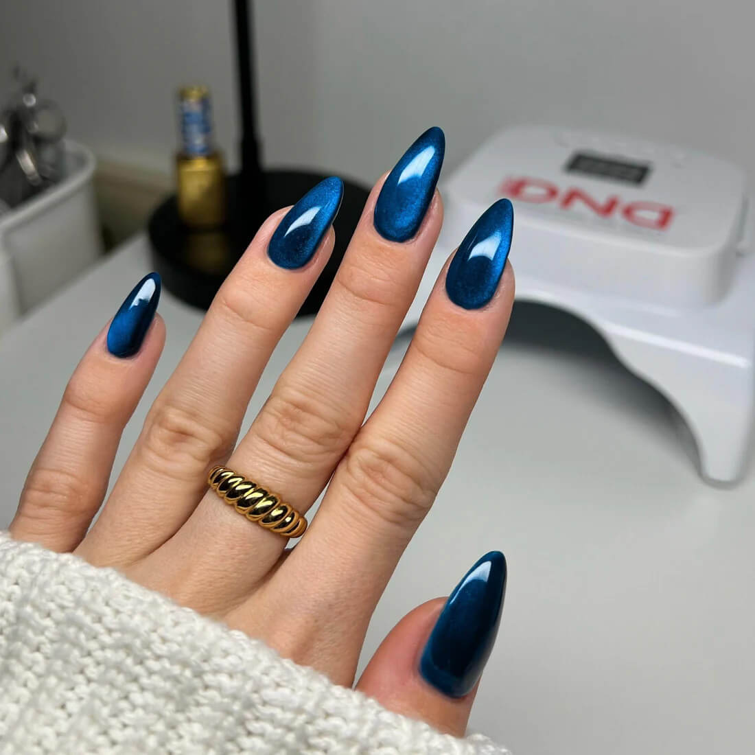 Diva Gel Polish 9D Cat Eye - #04 Loyal To You