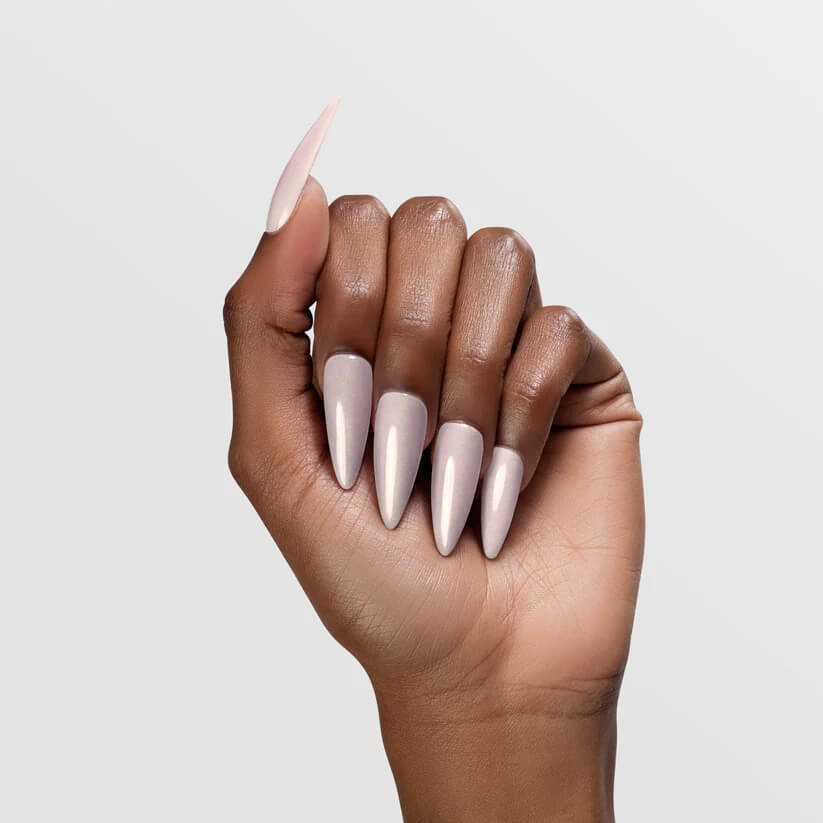 Chaun Legend Gel Polish LG5113 Clutch My Pearls