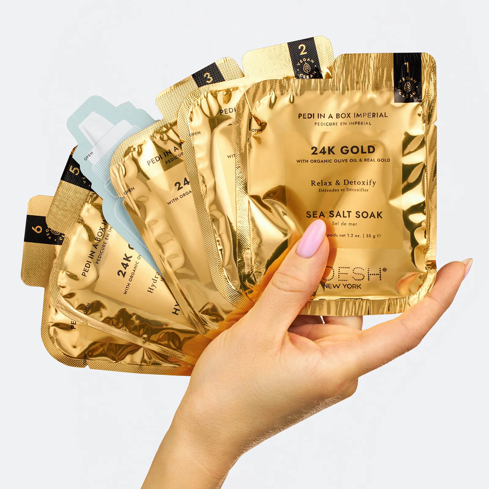 VOESH Pedi In A Box Deluxe - Imperial 6 Step 24K Gold